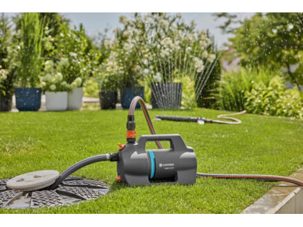 2061–gardena-4100-silent-besproeiingspomp-550w-set-1.webp