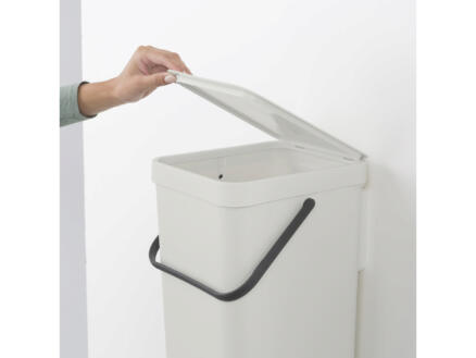 3122–brabantia-poubelle-sort-amp-go-16l-gris-clair-1.webp
