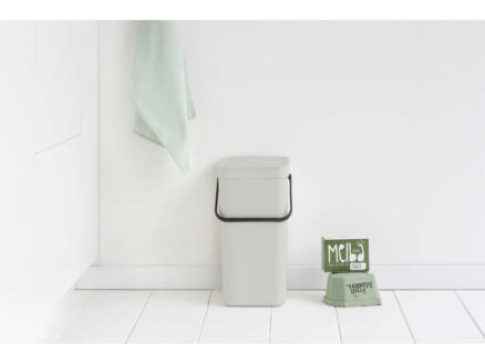 3122–brabantia-poubelle-sort-amp-go-16l-gris-clair-1.webp