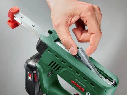 3821–bosch-universaltacker-18v-14-accu-nietpistool-18v-li-ion-zonder-accu-1.webp