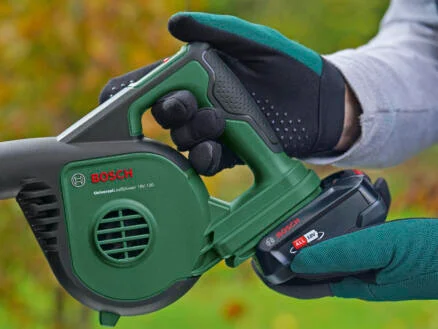 3827–bosch-universalleafblower-18v-130-souffleur-de-feuilles-sans-fil-18v-li-ion-chargeur-1.webp