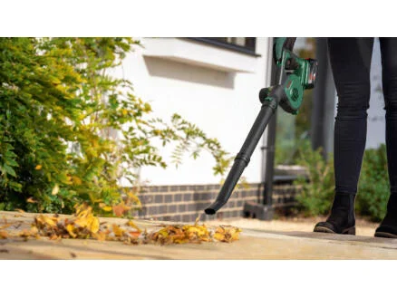 3827–bosch-universalleafblower-18v-130-souffleur-de-feuilles-sans-fil-18v-li-ion-chargeur-1.webp