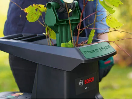 3835–bosch-axt-22-d-fluisterhakselaar-2200w-1.webp