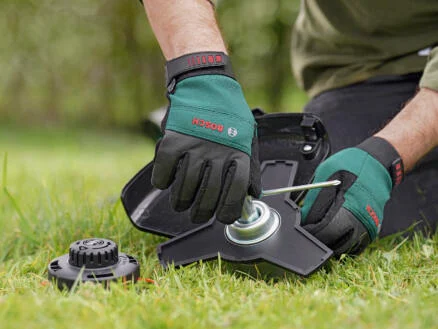 3865–bosch-advancedbrushcut-36v-23-accu-bosmaaier-36v-li-ion-33cm-lader-1.jpg