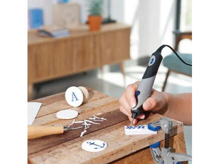 3876–dremel-stylo-2050-15-multigereedschap-15-accessoires-1.webp