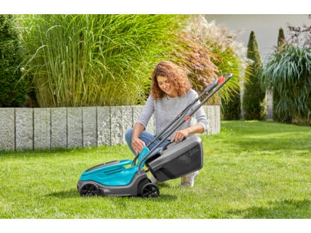 4500–gardena-powermax-30-18v-p4a-tondeuse-sans-fil-18v-li-ion-30cm-batterie-non-comprise-1.webp