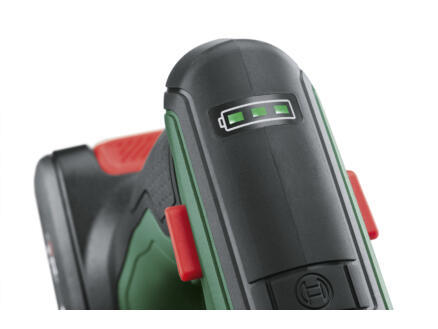 4874–bosch-universalcirc-18v-53-scie-circulaire-sans-fil-18v-li-ion-160mm-lame-de-scie-chargeur-1.jpg