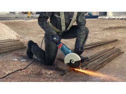 4879–bosch-professional-gws-24-230-pz-meuleuse-d-39-angle-2400w-230mm-1.webp