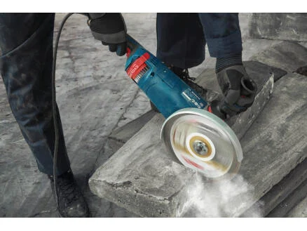 4879–bosch-professional-gws-24-230-pz-meuleuse-d-39-angle-2400w-230mm-1.webp